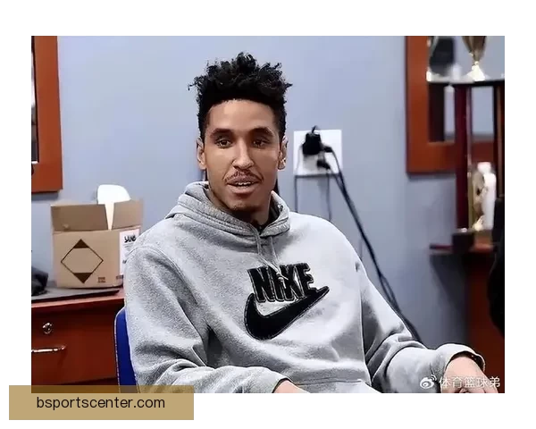 布罗格登退役后回归弗吉尼亚大学担任篮球战略顾问